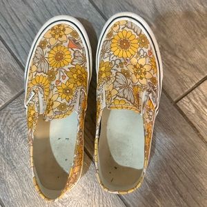 Trippy Floral Vans like new